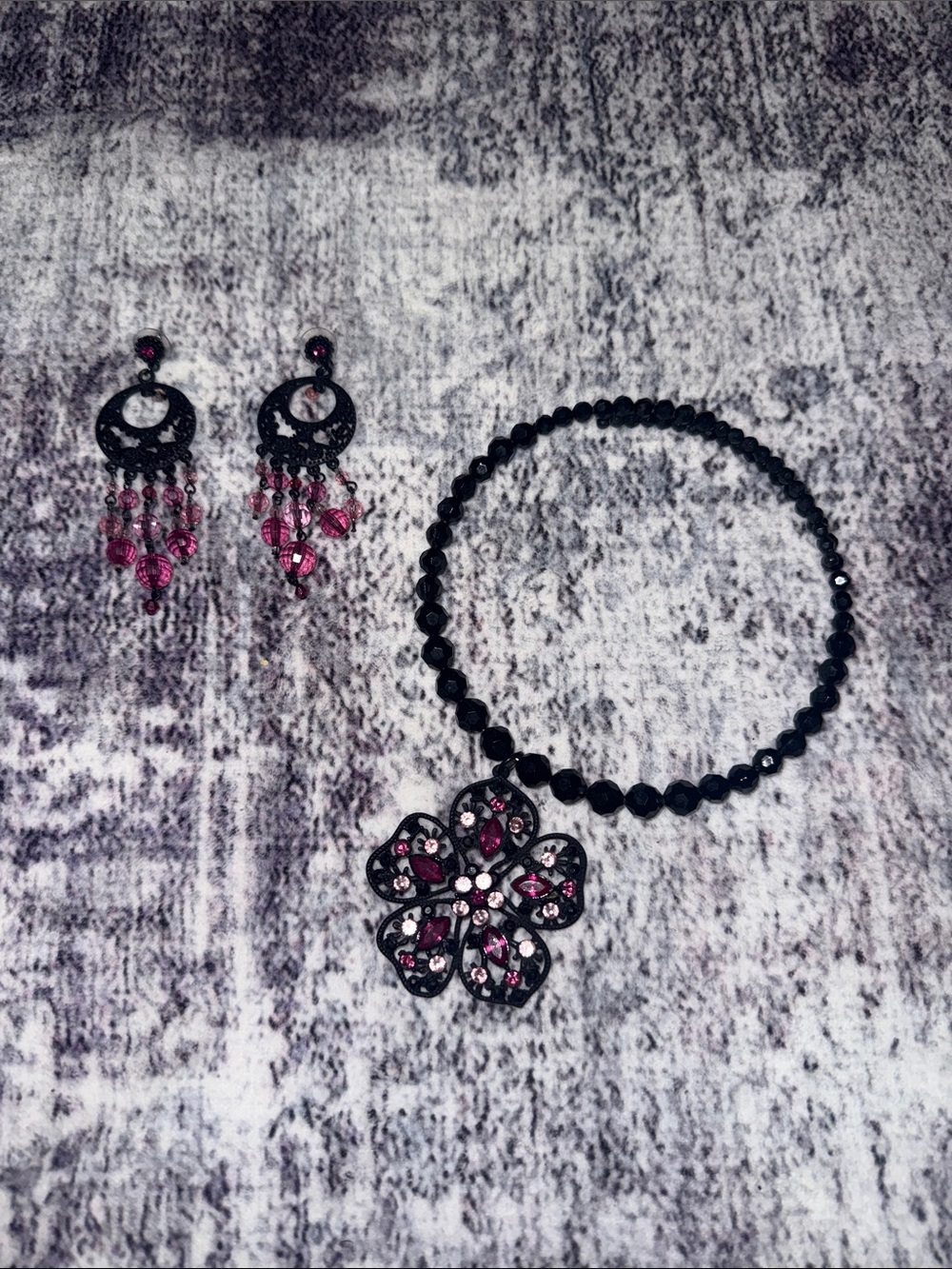 Flower Necklace with matching earrings Purple , light Pink , Black
